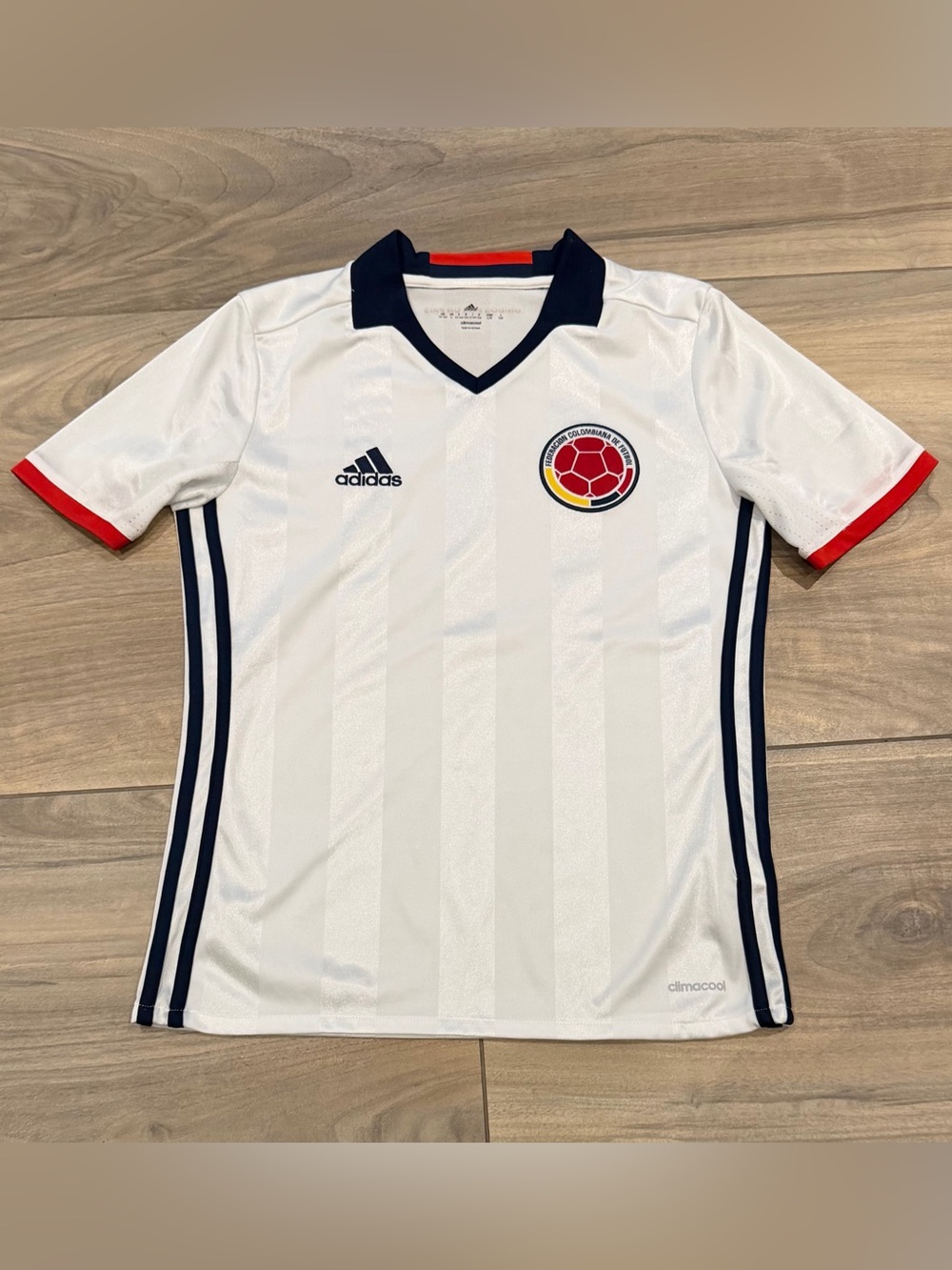 adidas White Kids Colombia Soccer Jersey with Navy and Red Accents size L